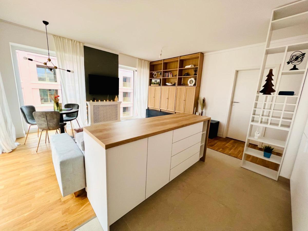 Exquisite - Two Bedroom Apartment Бухарест Екстер'єр фото