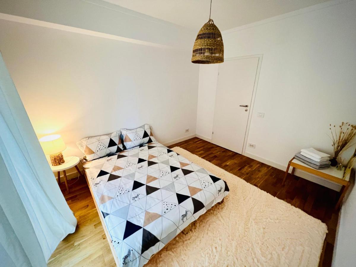 Exquisite - Two Bedroom Apartment Бухарест Екстер'єр фото